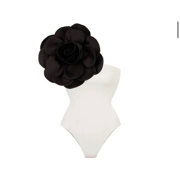 (last 1) Camellia Noire French luxury one shoulder one piece swimsuit 3Dflower - Picture 1 of 4